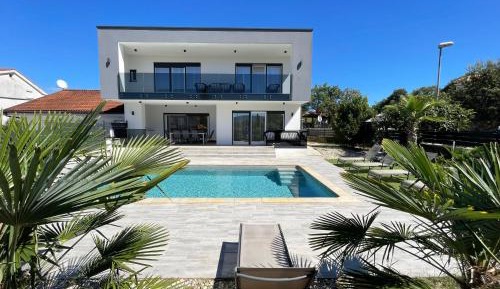 Villa with Sea View