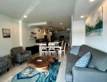 Deluxe Family Suite