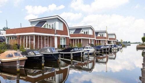 Three-Bedroom Holiday Home 