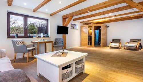 Superior One-Bedroom Apartment