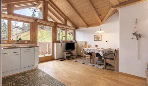 Superior One-Bedroom Apartment with Balcony