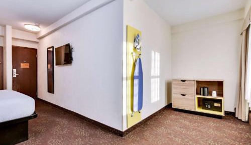 Business King Room - Non-Smoking