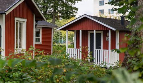 Cottage with Private Bathroom