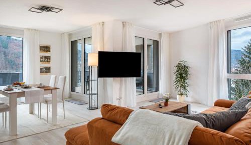 Superior One-Bedroom Apartment with Balcony