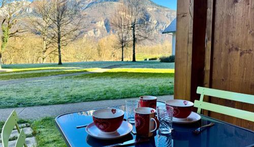 Studio with Mountain View