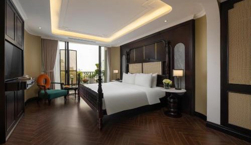 Crown Suite