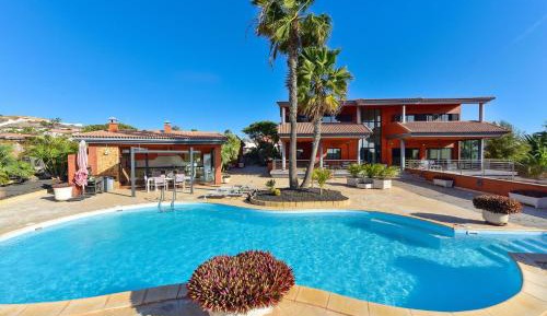 Seven-Bedroom Villa