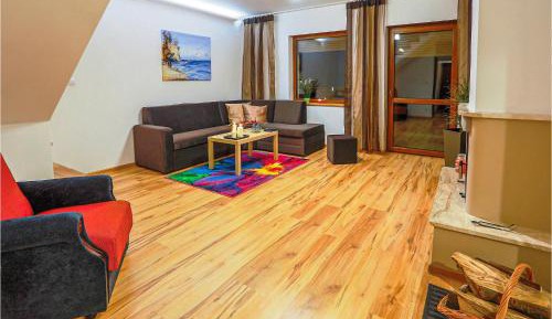 Three-Bedroom Holiday Home 