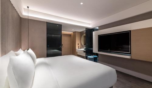 Standard King Room - Garden Side