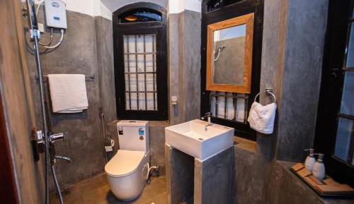 Standard King Room
