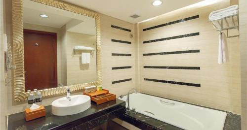 Grand Deluxe Twin Room