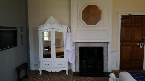 One-Bedroom Suite with Garden View