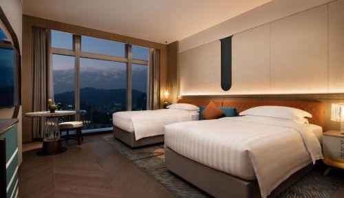 Deluxe Twin Room with City View