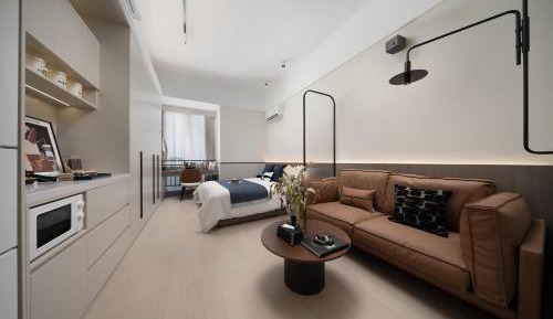 Deluxe Studio