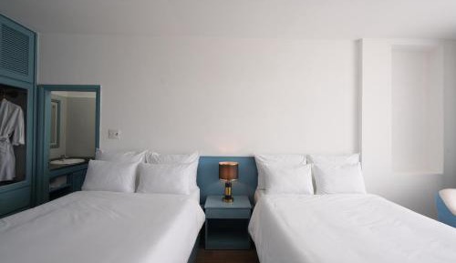 Quadruple Room with Balcony