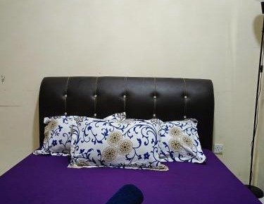 Deluxe Room (2 Adults + 1 Child)