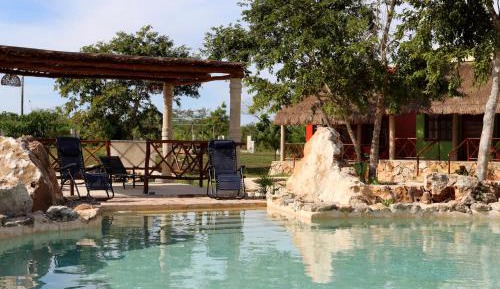 Queen Room with Pool View