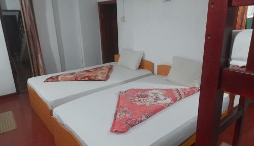 8-Bed Mixed Dormitory Room