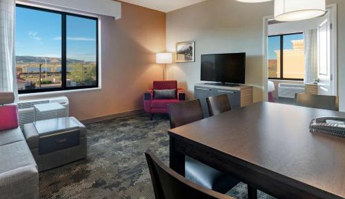 Two-Bedroom Suite
