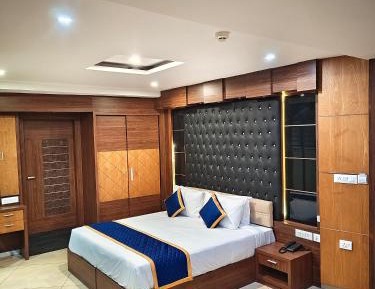 Superior King Suite