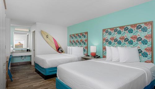 Standard Queen Room Bay View