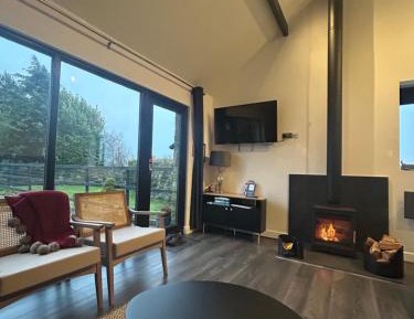 The Coach House WITHOUT Private Hottub