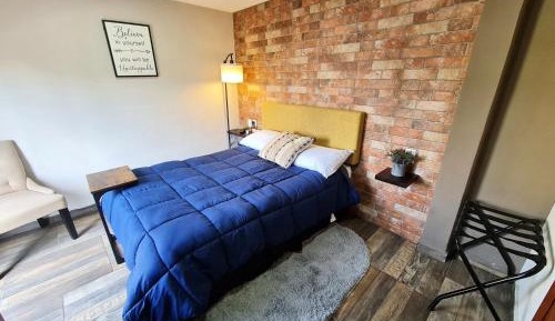 Double or Twin Room with Private Bathroom