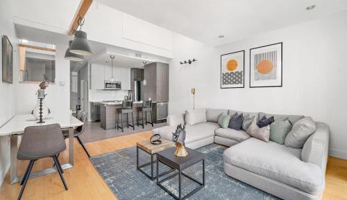 Three-Bedroom Apartment with Balcony