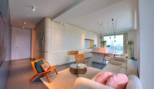 Two-Bedroom Deluxe Apartment with Balcony