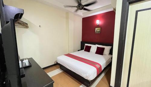Deluxe Queen Room