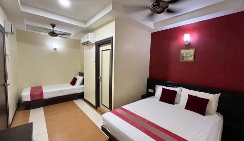 Deluxe Triple Room
