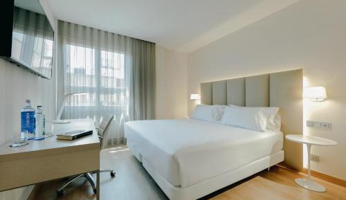 Double or Twin Room with City View