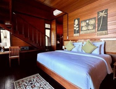 Deluxe Double Room with Balcony and Sea View