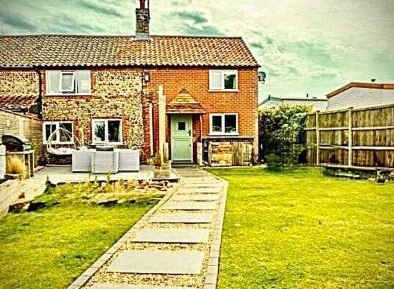 Three-Bedroom Holiday Home 