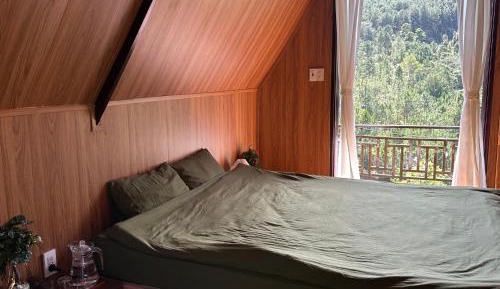 Bungalow with Patio