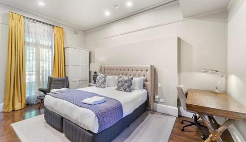 Junior Accessible Suite 