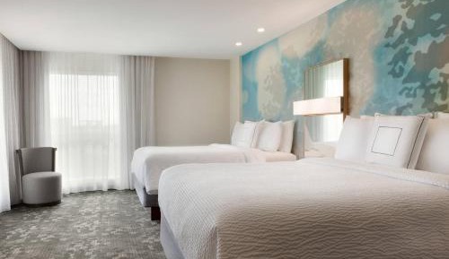  Premium Queen Room with Two Queen Beds - Sofa Bed