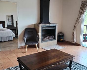 Three-Bedroom Apartment with Lake View