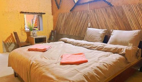 Deluxe Double Room (2 Adults + 1 Child)