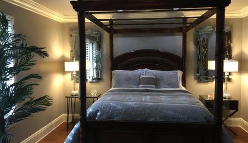 Deluxe Queen Suite