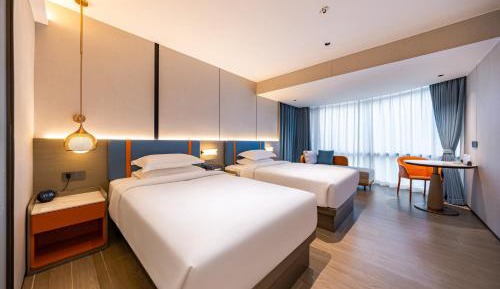 Deluxe Double Room with Shower