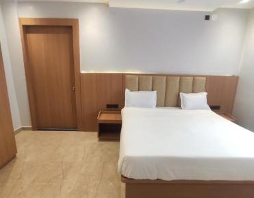 King Suite with Balcony