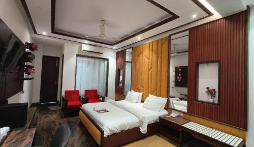 Superior King Suite