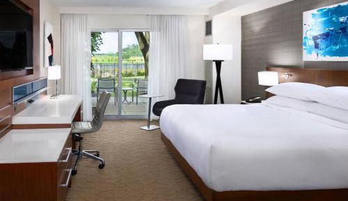 Guest room, 1 King, River view, patio