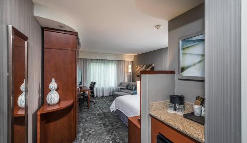 King Room with Sofa Bed