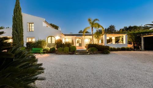 Four-Bedroom Villa