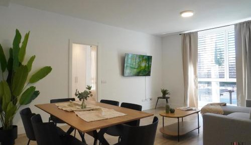 Two-Bedroom Deluxe Apartment