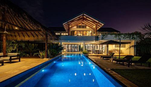 Five Bedroom Garden View Villa 101