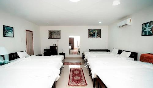 Mixed Dormitory Room