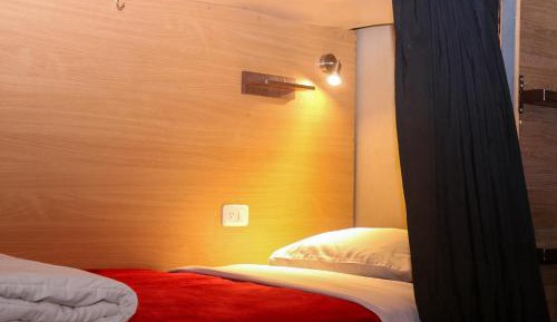 Bed in 6-Bed Dormitory Room